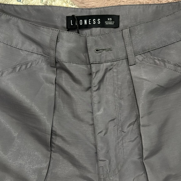 Lioness track pants - Picture 2 of 4